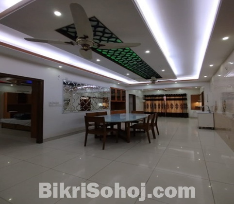 4-Bedroom Furnished Apartment for Rent – Bashundhara R/A
